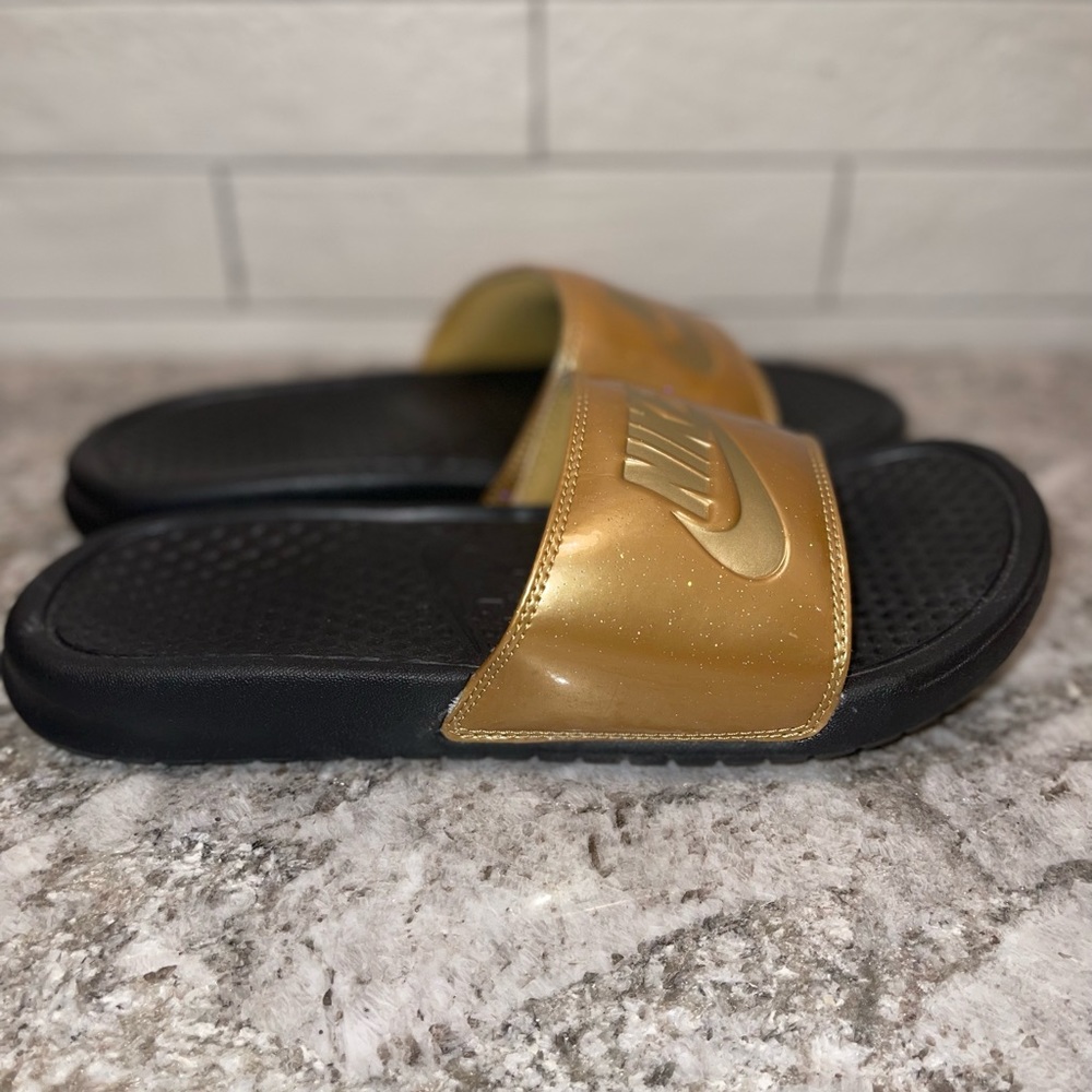 Nike slides